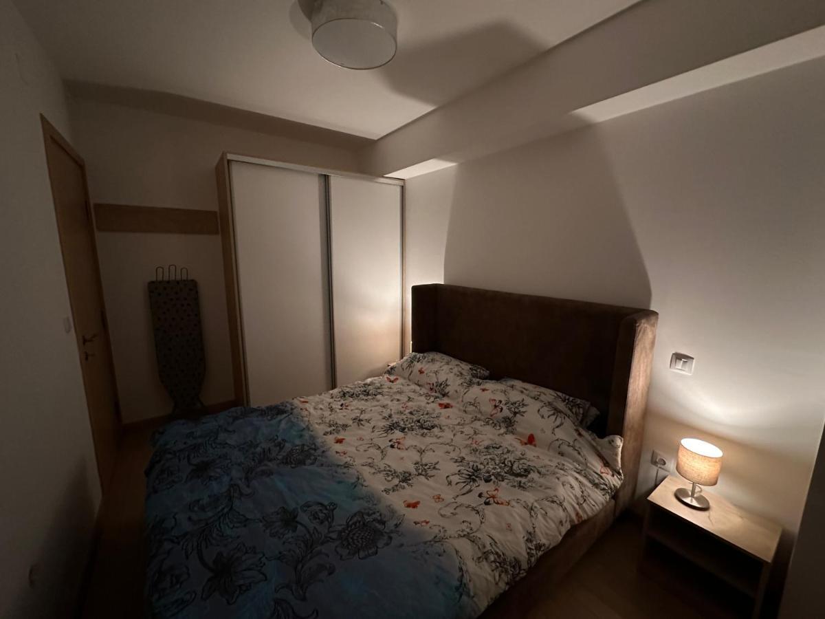 Dow Apartments - Luxury 13Th Floor, Parking 斯科普里 外观 照片