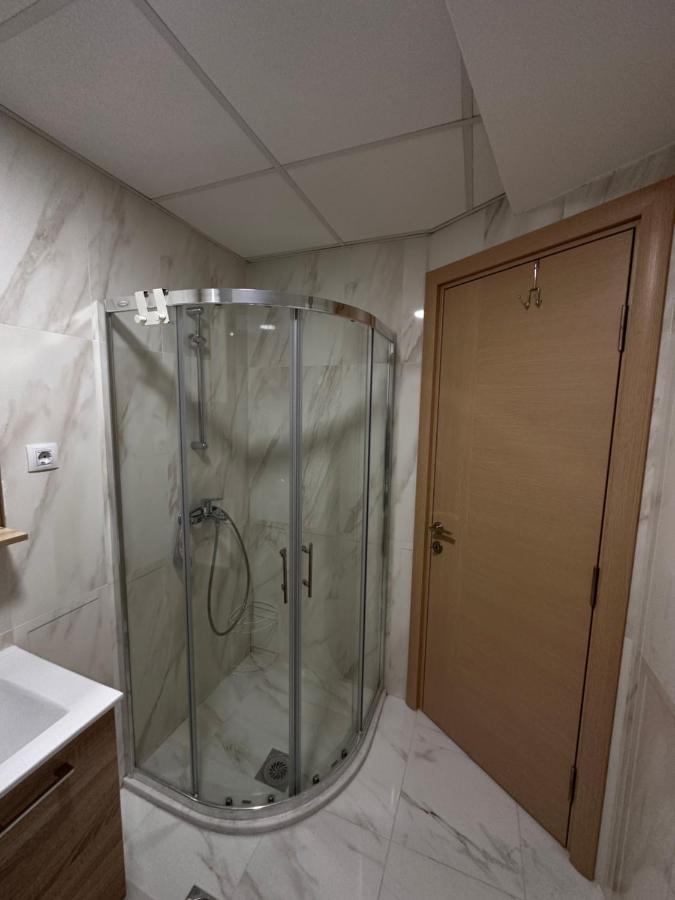 Dow Apartments - Luxury 13Th Floor, Parking 斯科普里 外观 照片